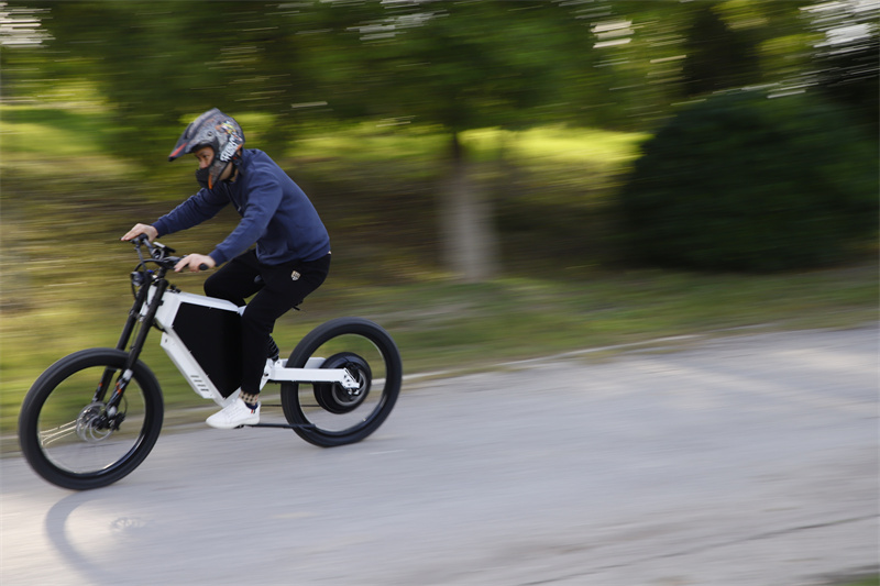 VTT électrique 2026 populaire  - Electric Dirt Bike 72V 12000W avis et prix